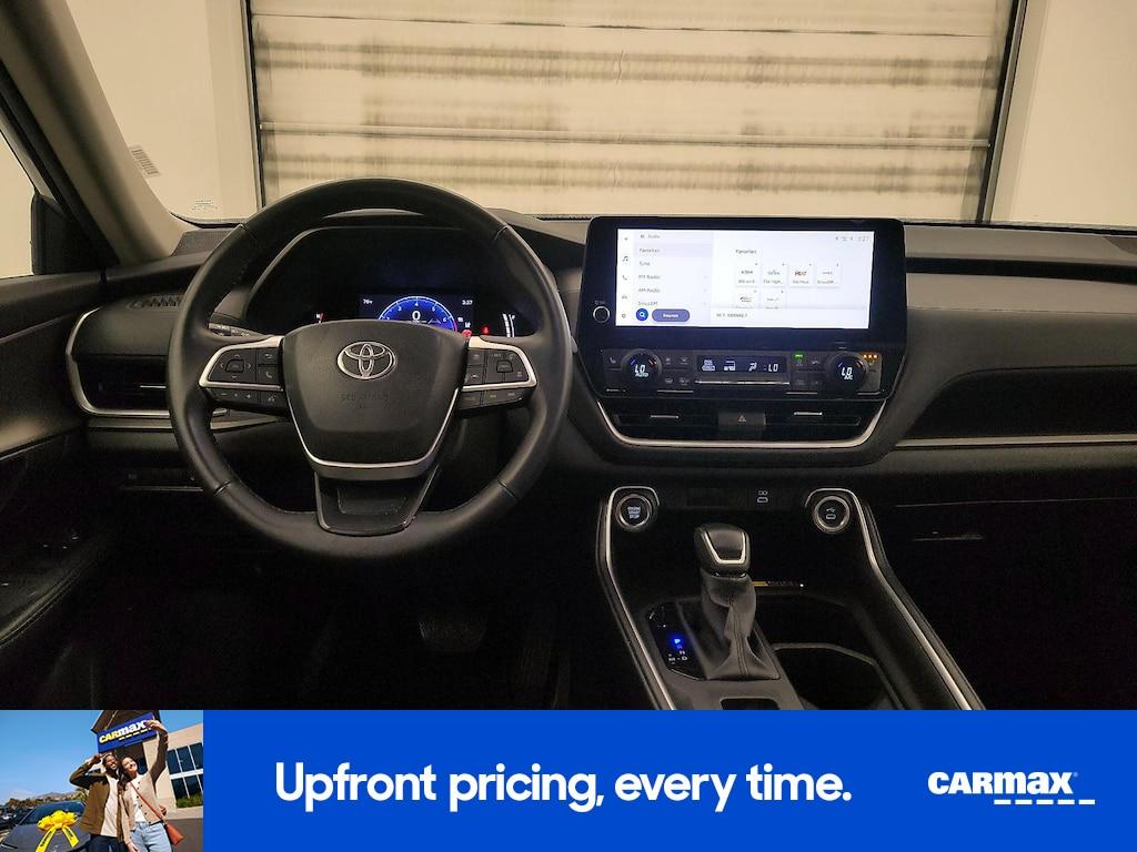 used 2025 Toyota Grand Highlander car, priced at $43,998