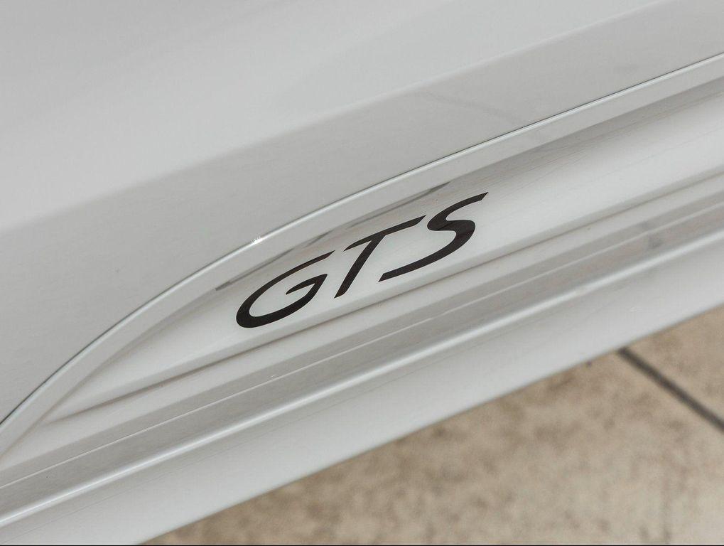 new 2026 Porsche Macan car, priced at $118,300