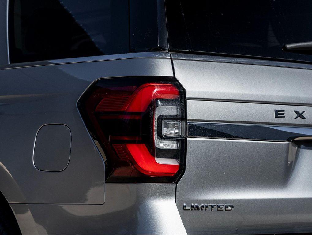 used 2022 Ford Expedition car, priced at $36,991