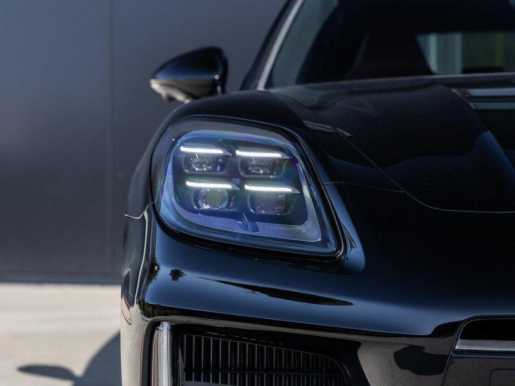 new 2025 Porsche Panamera car, priced at $128,585