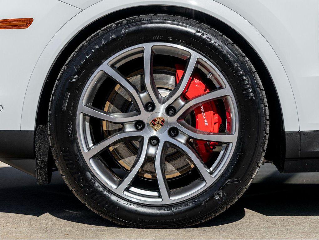 new 2026 Porsche Cayenne car, priced at $138,510