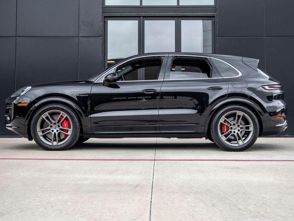 new 2025 Porsche Cayenne car, priced at $171,545