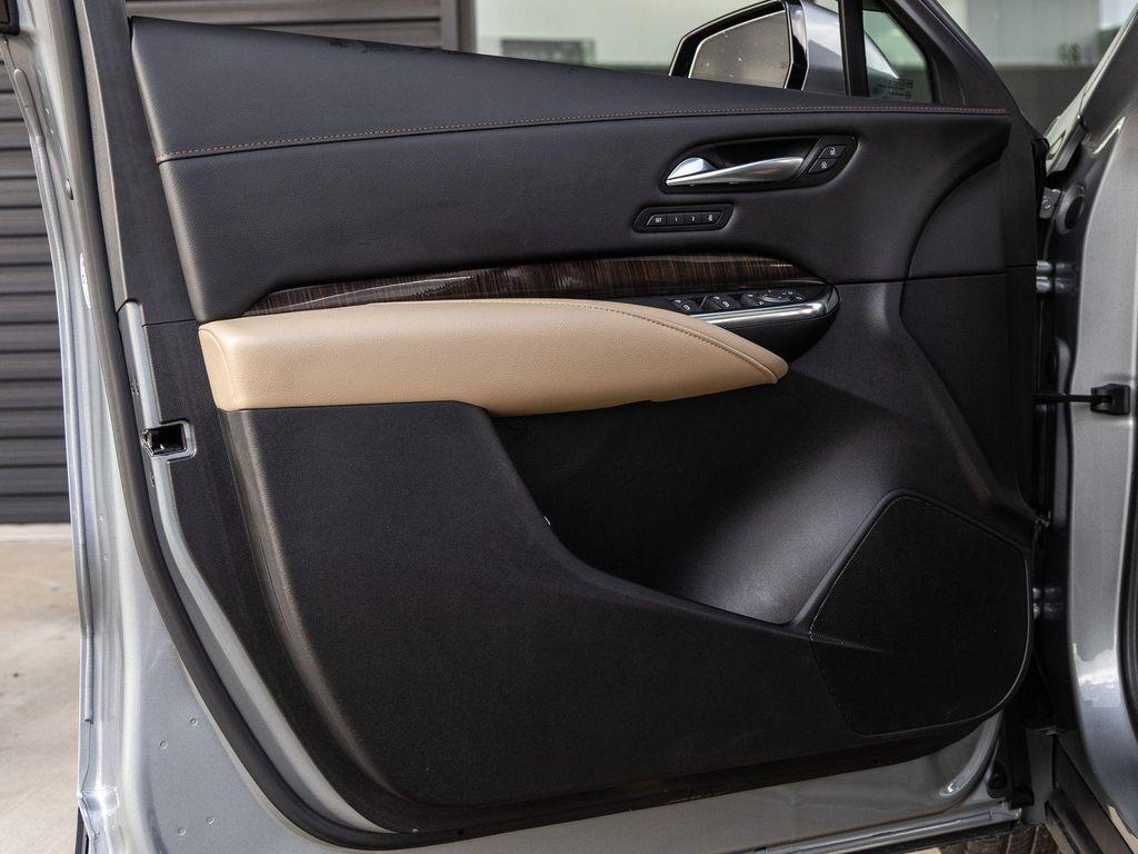 used 2024 Cadillac XT4 car, priced at $32,921