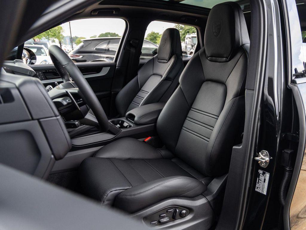 new 2026 Porsche Cayenne car, priced at $113,640