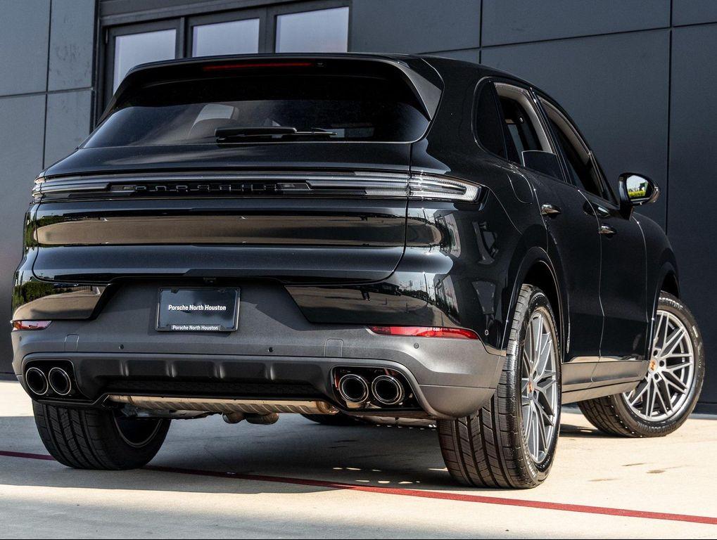 used 2025 Porsche Cayenne car, priced at $92,655