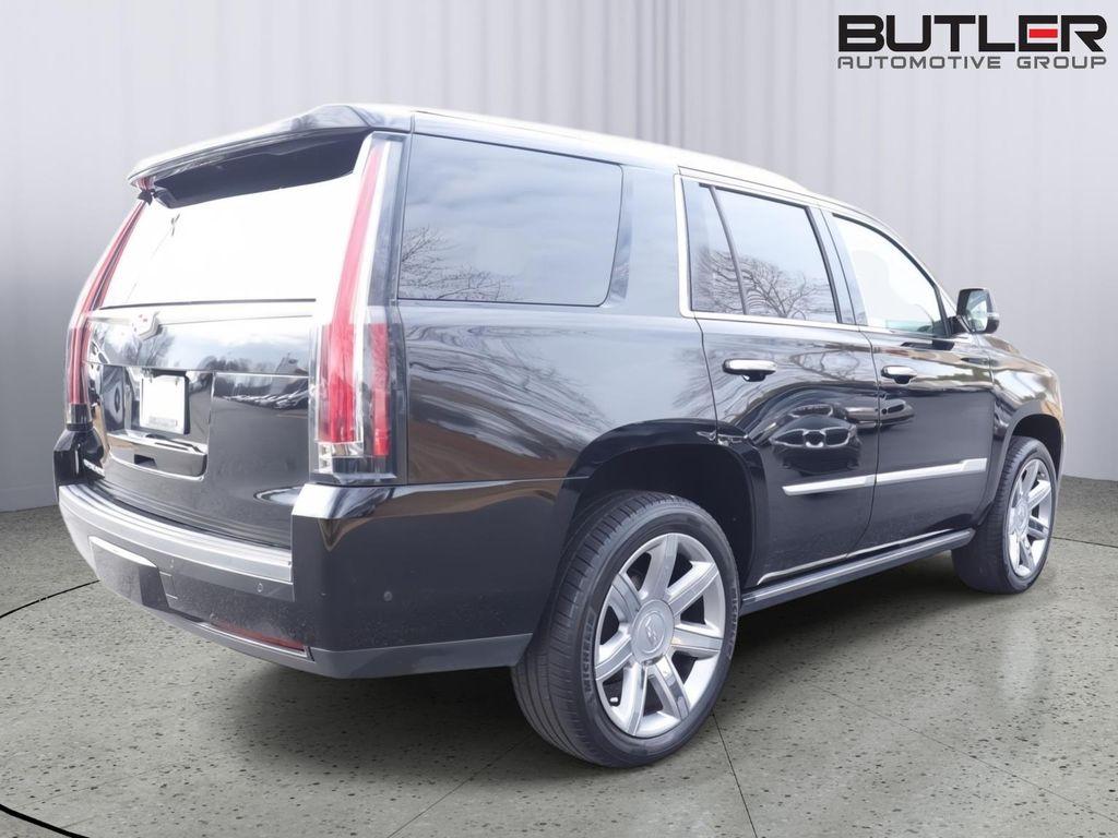 used 2020 Cadillac Escalade car, priced at $24,994