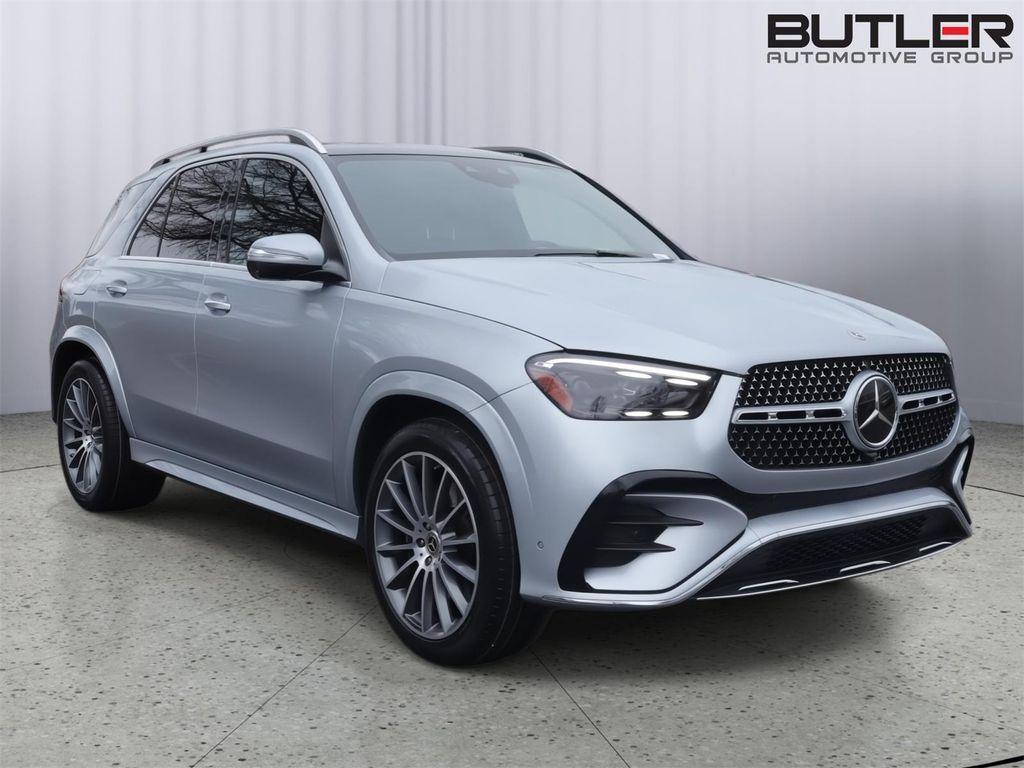 used 2024 Mercedes-Benz GLE 450 car, priced at $56,997