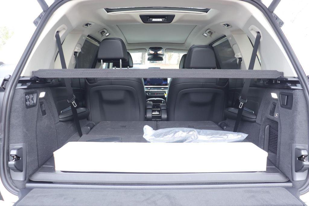 new 2026 BMW X7 car, priced at $96,325