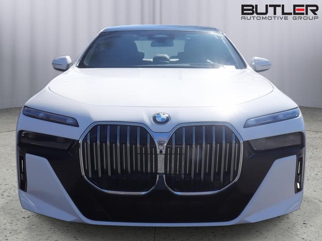new 2026 BMW 760 car, priced at $132,690
