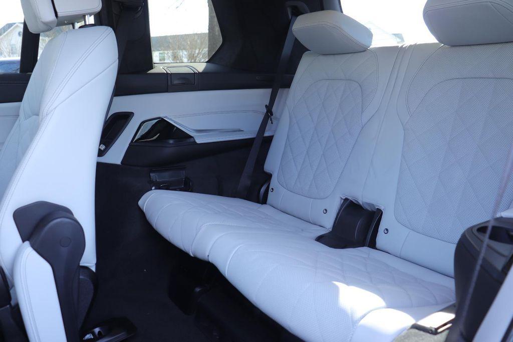 new 2026 BMW X7 car, priced at $95,035