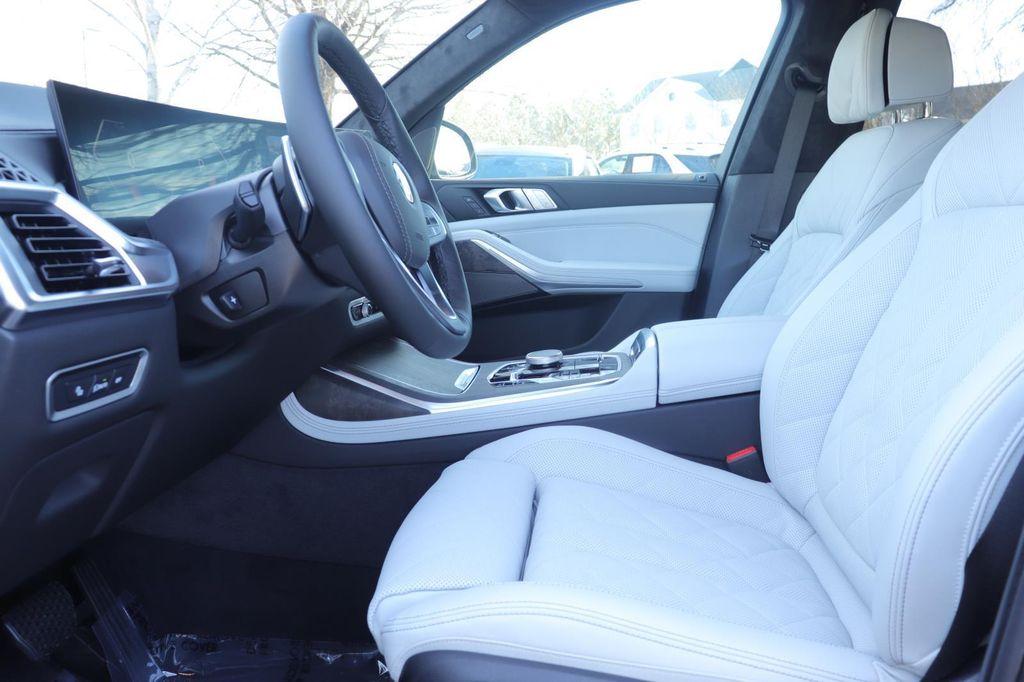 new 2026 BMW X7 car, priced at $95,035