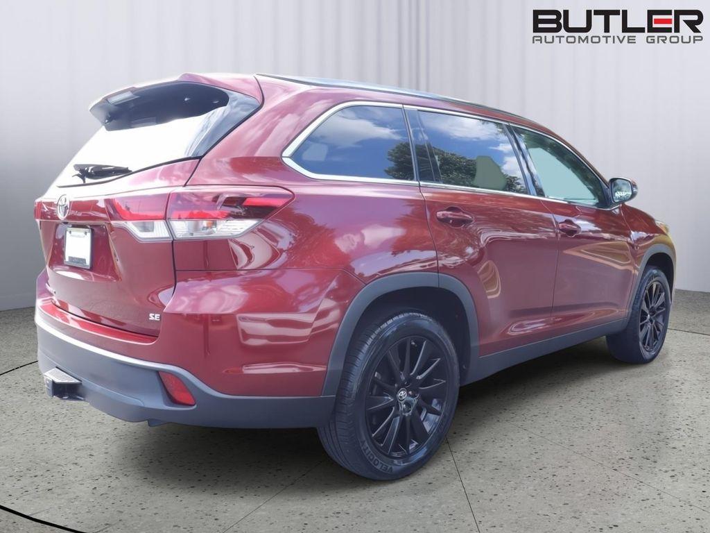 used 2019 Toyota Highlander car, priced at $24,793