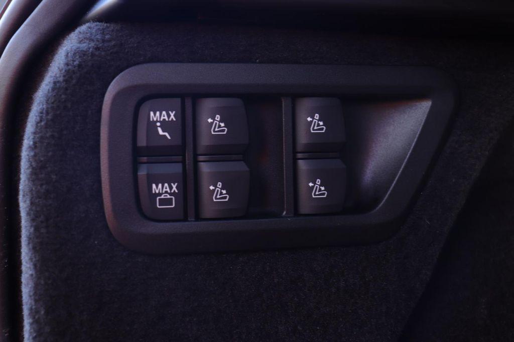 new 2026 BMW X7 car, priced at $93,625