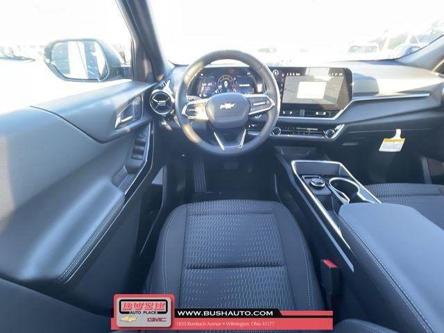 new 2026 Chevrolet Equinox car, priced at $29,195