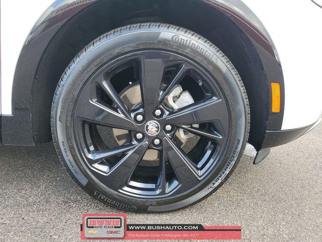 used 2022 Buick Envision car, priced at $21,000