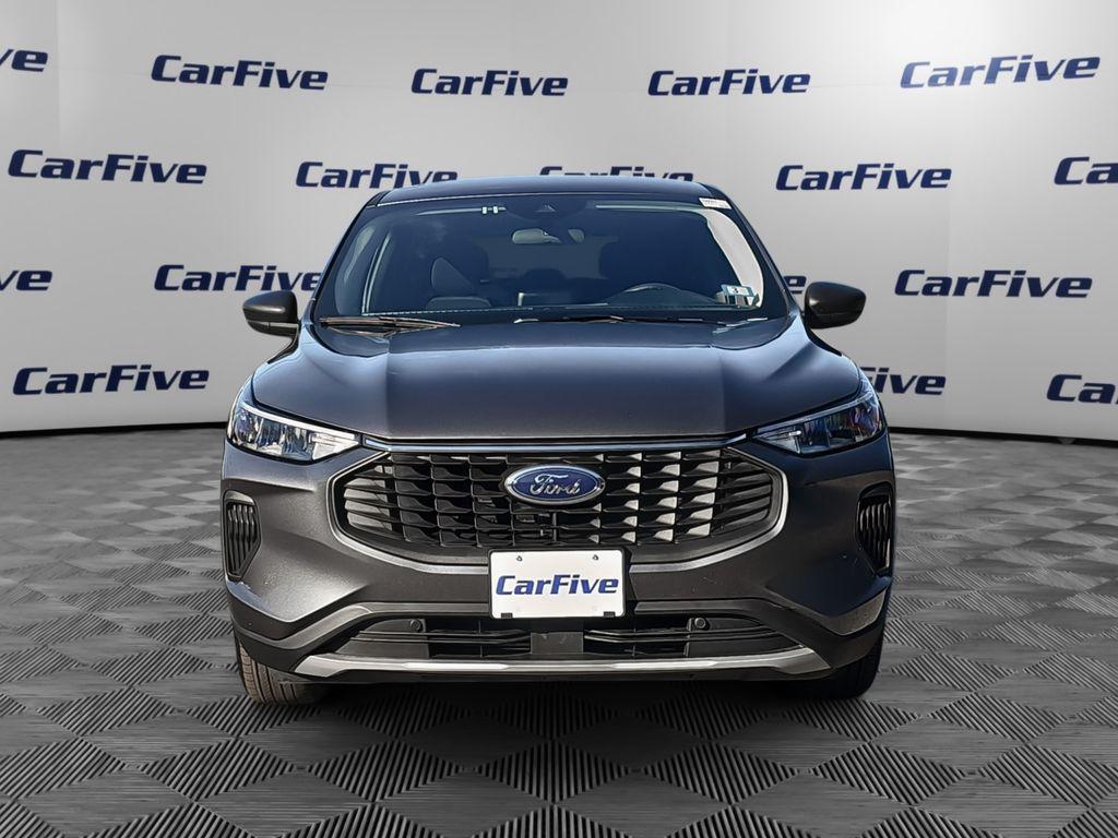 used 2025 Ford Escape car, priced at $22,900