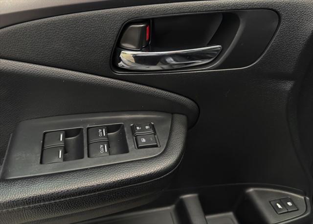 2016 Gray Honda Pilot