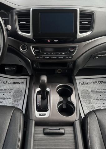 2016 Gray Honda Pilot