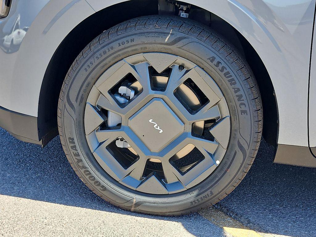 new 2026 Kia Carnival Hybrid car, priced at $45,830