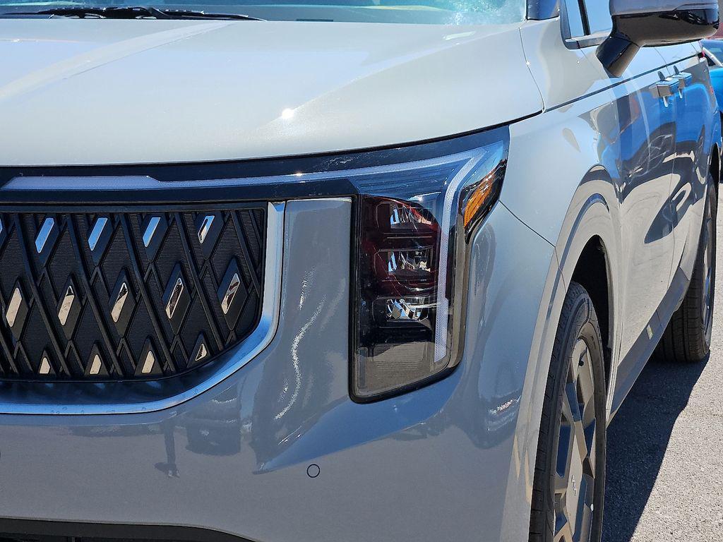 new 2026 Kia Carnival Hybrid car, priced at $45,830