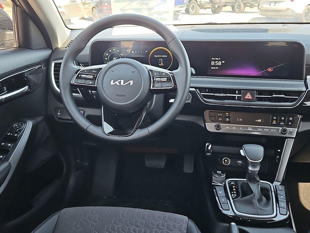 new 2025 Kia Seltos car, priced at $29,426