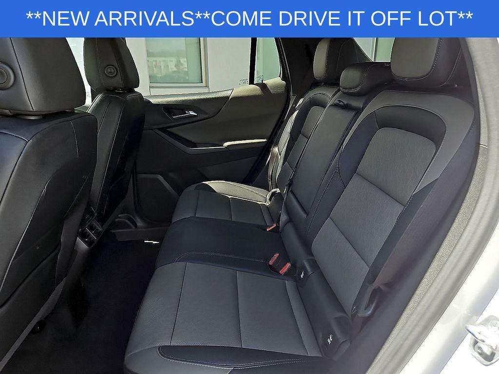used 2025 Chevrolet Equinox car, priced at $27,207