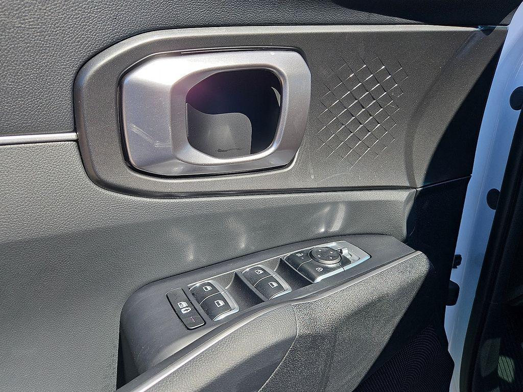 new 2026 Kia Sorento car, priced at $38,760