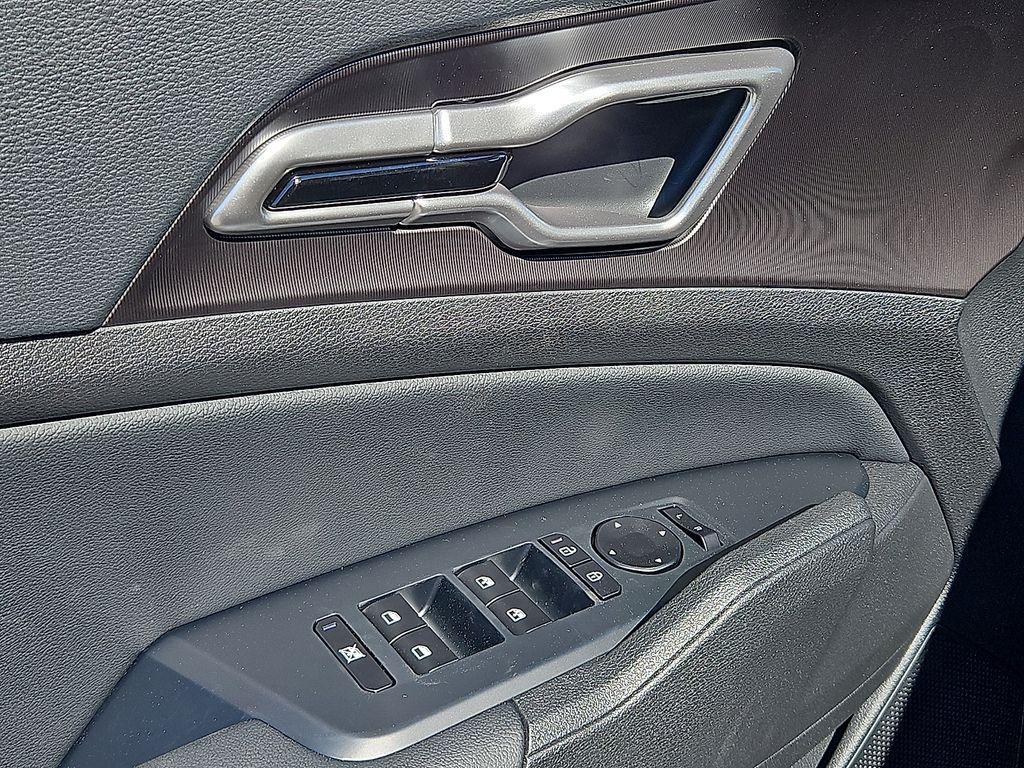 new 2026 Kia Sportage car, priced at $30,662
