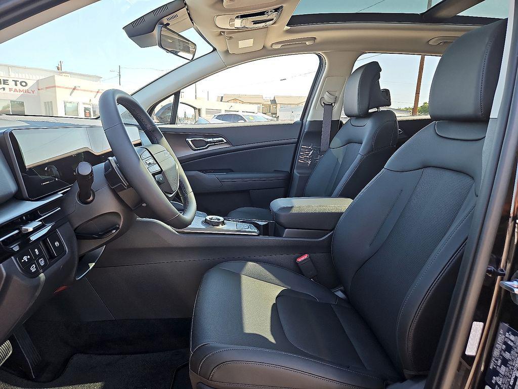 new 2026 Kia Sportage car, priced at $30,662
