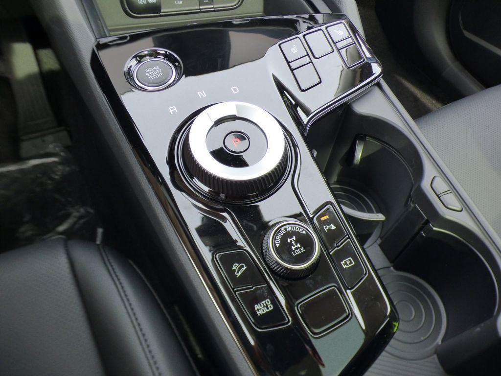 new 2025 Kia Sportage Hybrid car, priced at $34,210