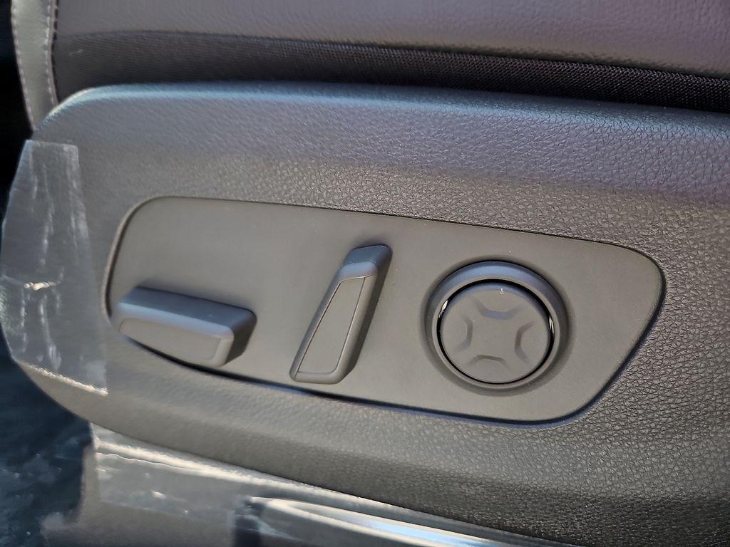 new 2026 Kia Carnival car, priced at $54,245