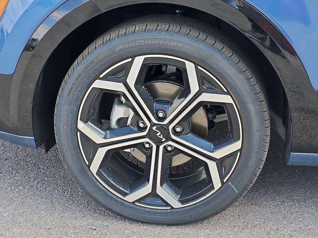 new 2025 Kia Niro car, priced at $35,297
