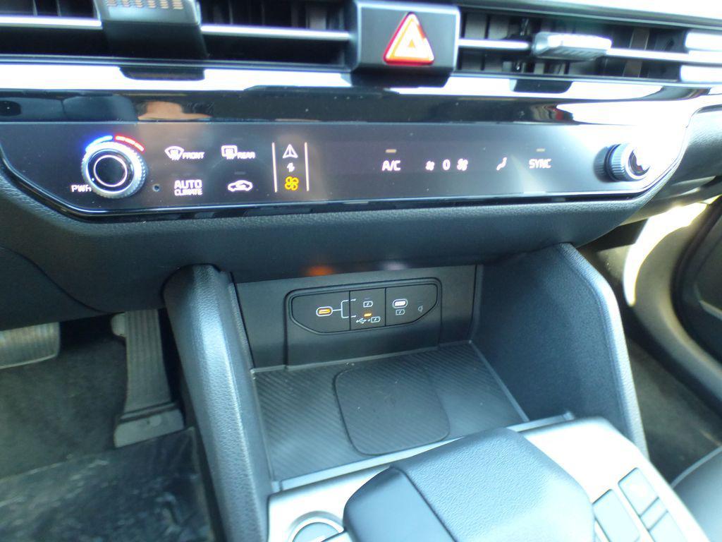 new 2026 Kia Sportage car, priced at $34,262