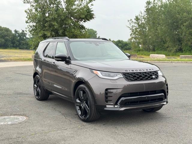 new 2025 Land Rover Discovery car, priced at $67,010