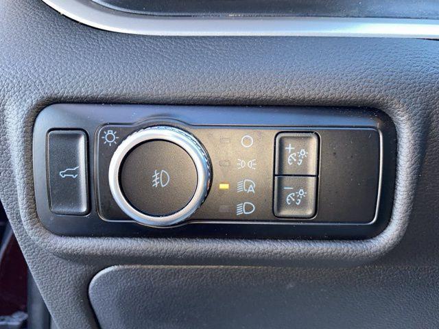 used 2022 Ford Explorer car, priced at $27,895