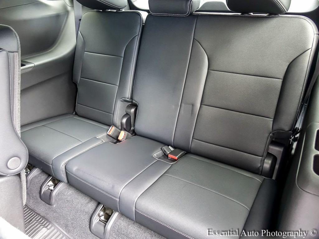 new 2026 Chevrolet Traverse car, priced at $40,495