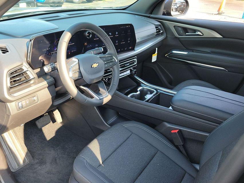 new 2026 Chevrolet Traverse car, priced at $37,495