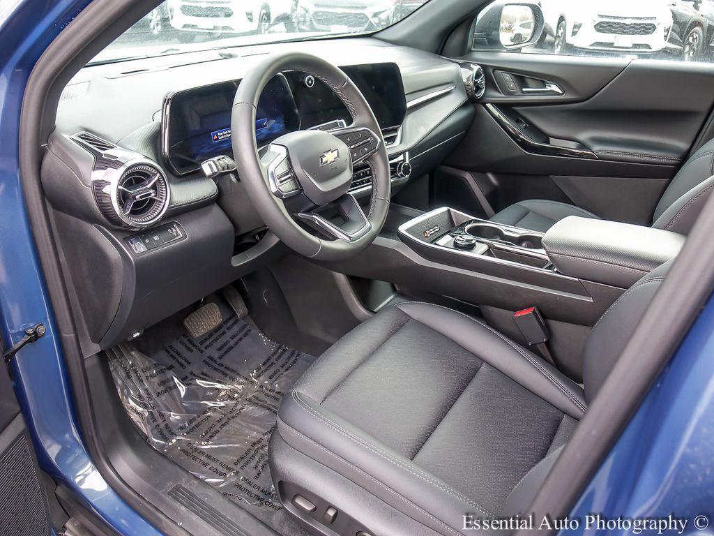 used 2025 Chevrolet Equinox car, priced at $25,595