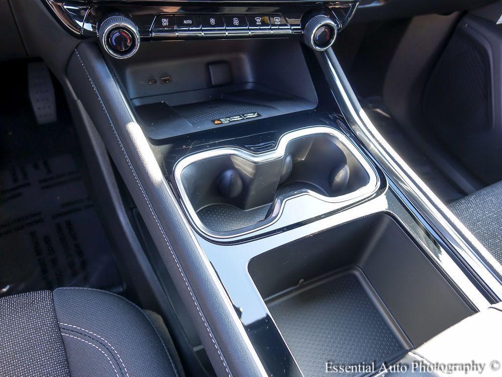 new 2026 Chevrolet Traverse car, priced at $38,125