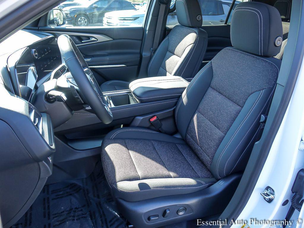 new 2026 Chevrolet Traverse car, priced at $38,125