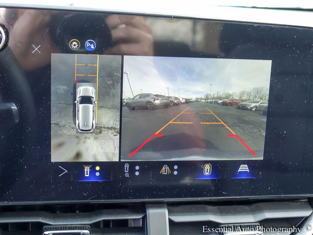 new 2026 Chevrolet Equinox car, priced at $29,495