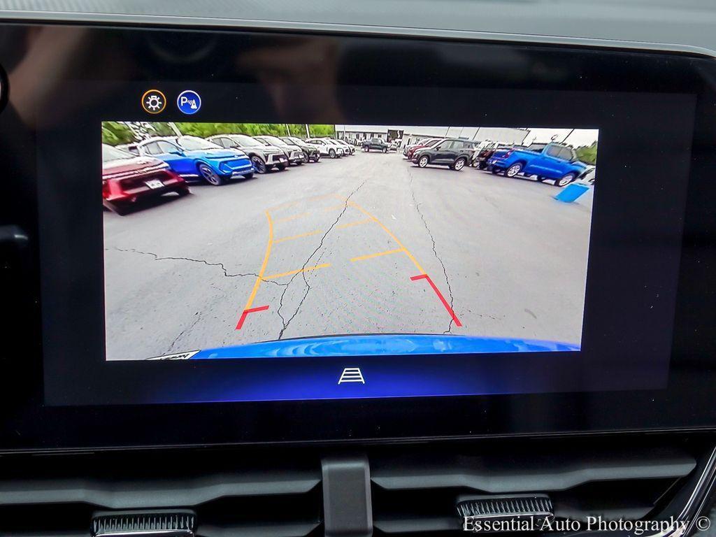 new 2026 Chevrolet Equinox car, priced at $31,995