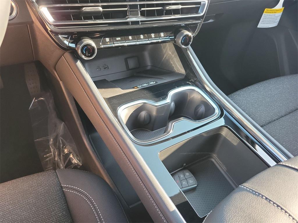 new 2026 Chevrolet Traverse car, priced at $38,495