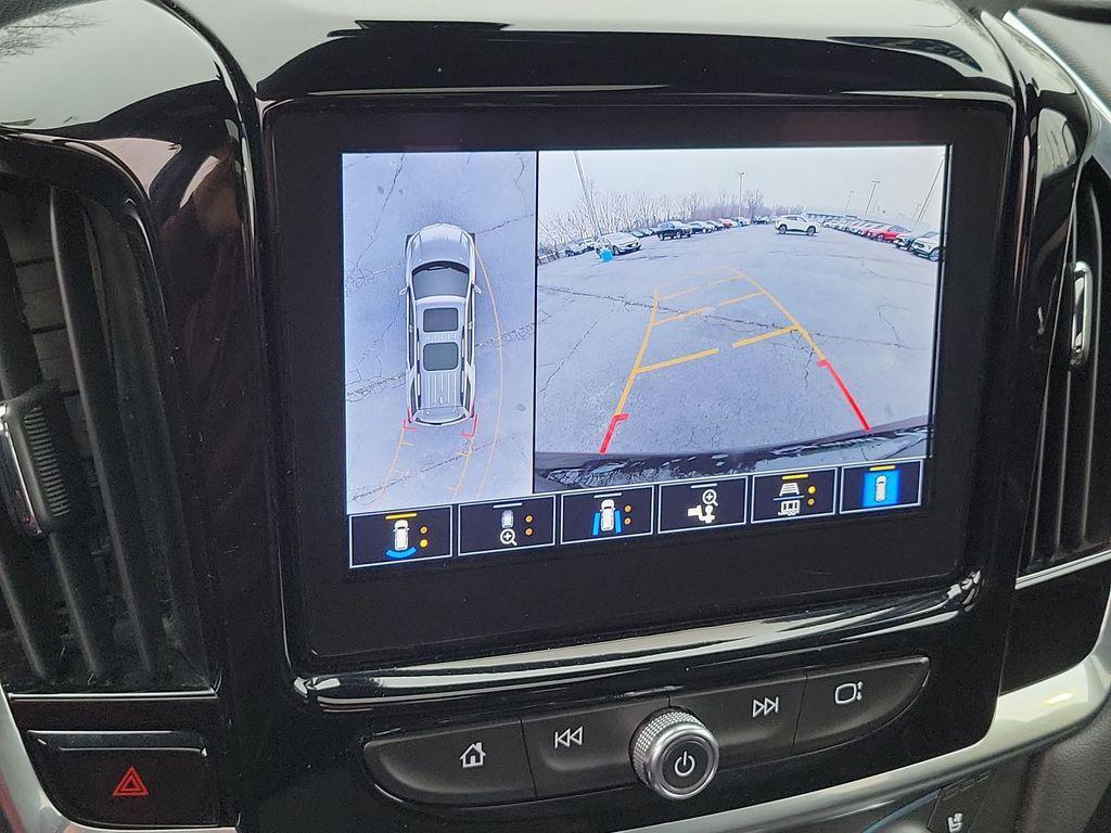 used 2023 Chevrolet Traverse car, priced at $34,995