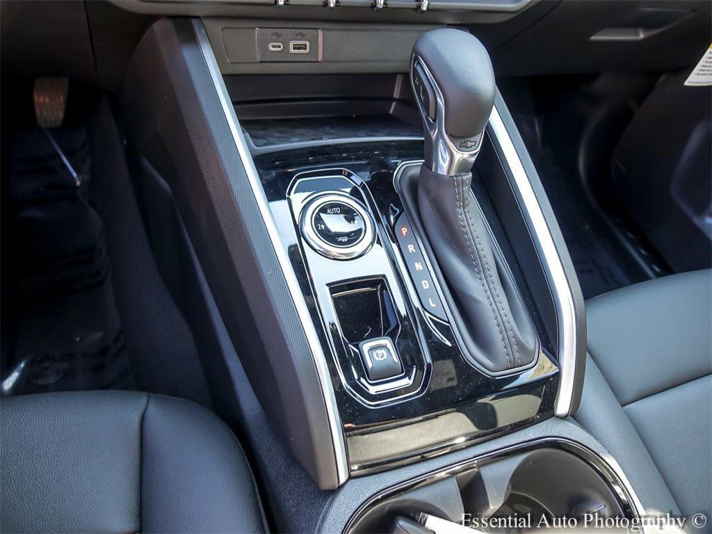 new 2026 Chevrolet Colorado car, priced at $40,995