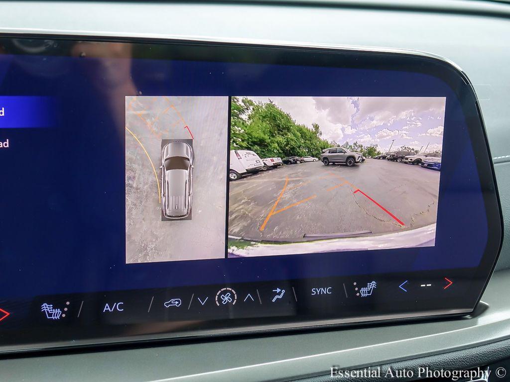 new 2026 Chevrolet Traverse car, priced at $41,495