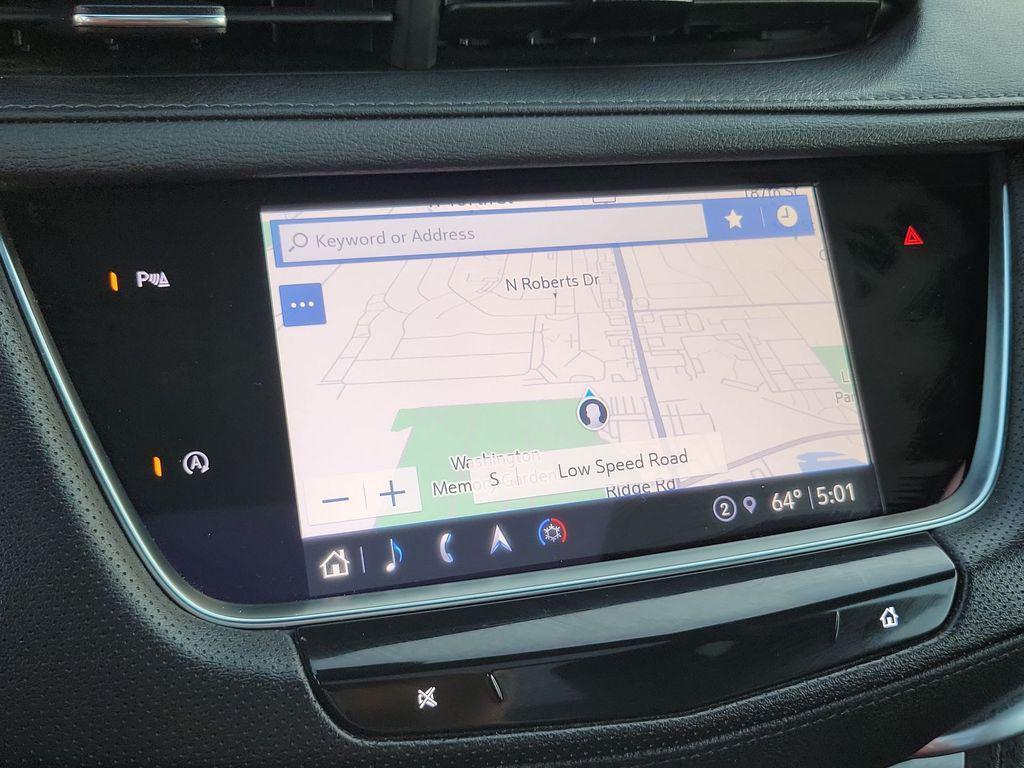 used 2025 Cadillac XT5 car, priced at $36,991