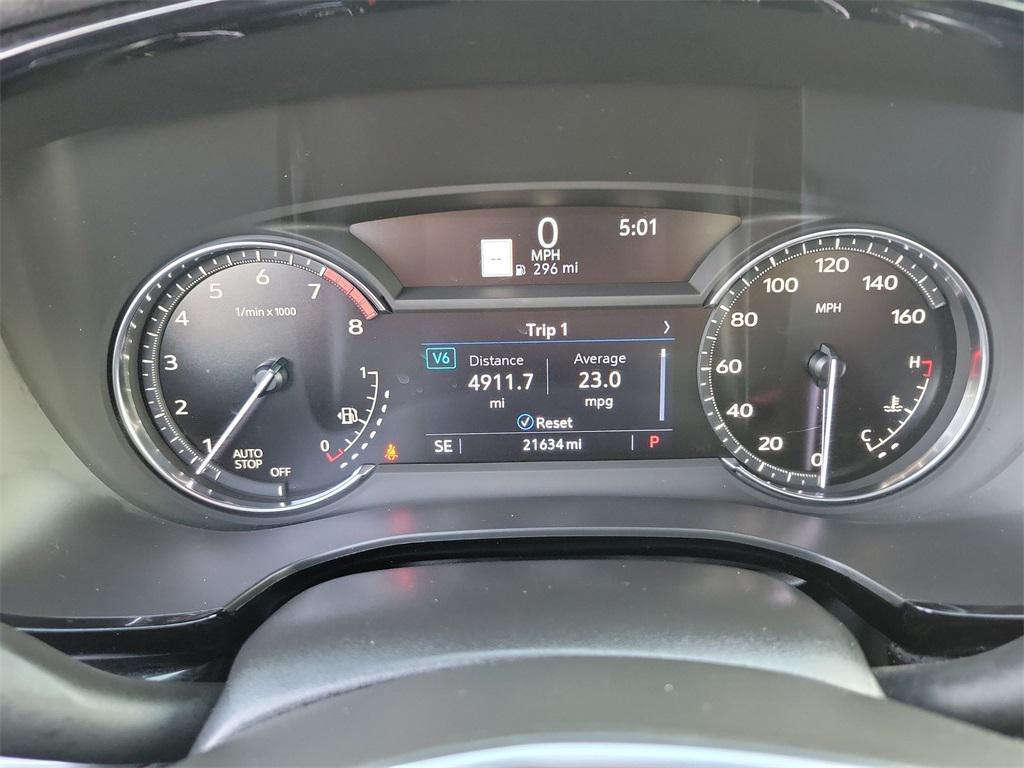 used 2025 Cadillac XT5 car, priced at $37,575