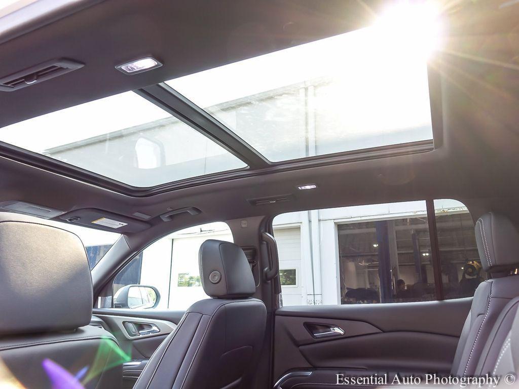 new 2026 Chevrolet Traverse car, priced at $42,995