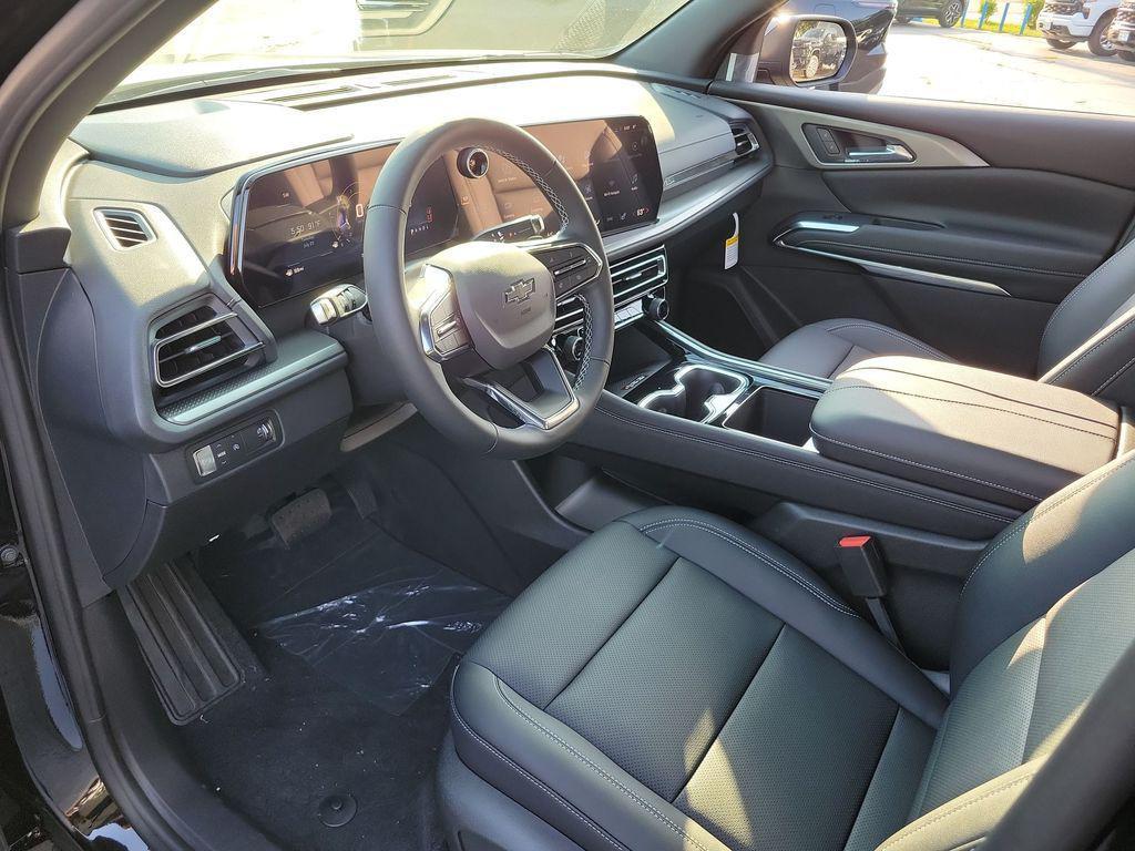 new 2026 Chevrolet Traverse car, priced at $42,495